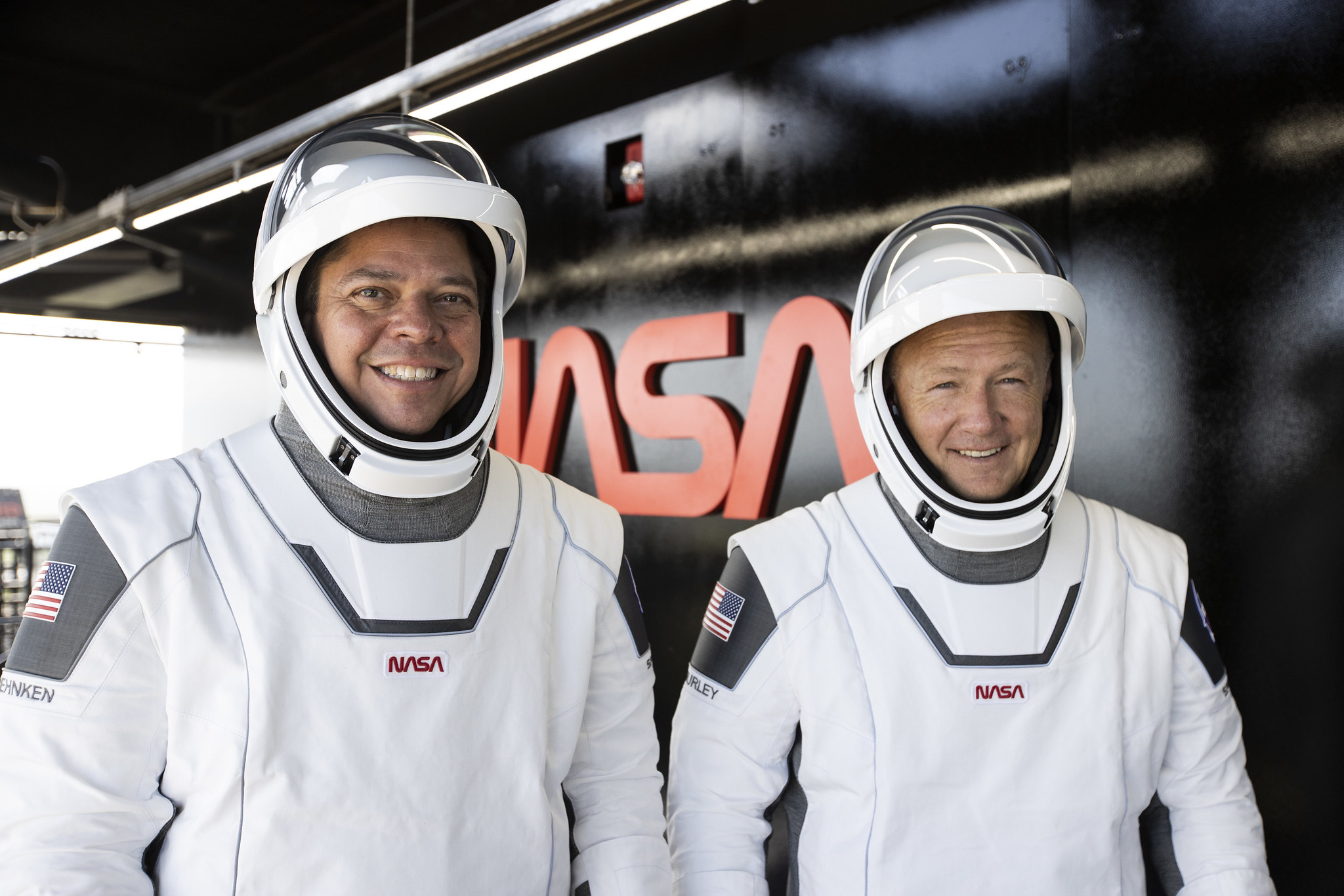 Spacex уперше відправить астронавтів до мкс: усе про історичний запуск