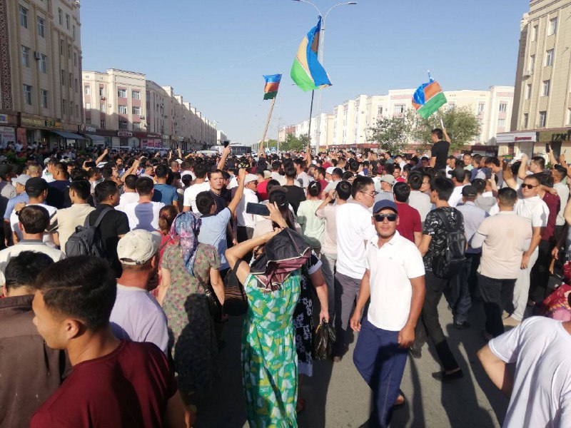 <strong>протесты каракалпаков в узбекистане. Что за этим стоит? </strong>